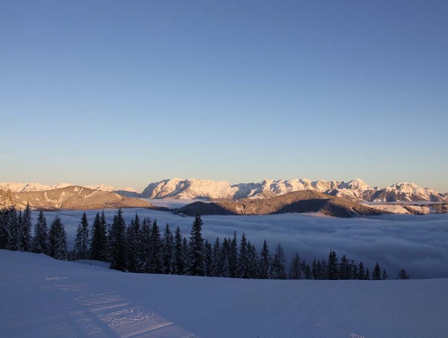 Sonnenaufgang in Ski amade